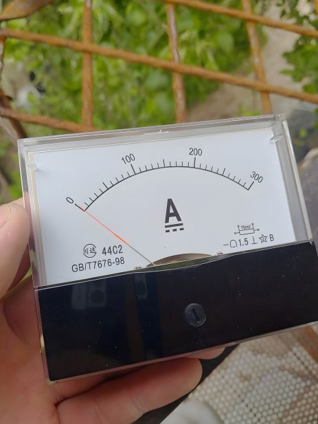 Амперметр аналоговий DC 0-300a клас 1,5%