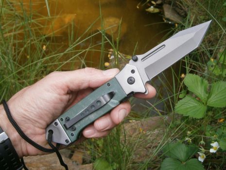 Корп -карман складывает подрумянивание AK 713 US Tanto Olive 22 см