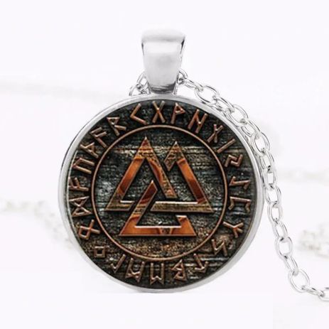 Кулон Валькнут в руническом колі Valknut Norse амулет оберіг талісман підвіска