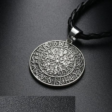 Кулон подвеска Вегвизир Рунический компас шлем ужаса в футарке на шнурке Vegvisir