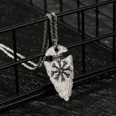 Кулон підвіска Агісхьяльм наконечник стріли спис з рунами вікінгів шолом жаху