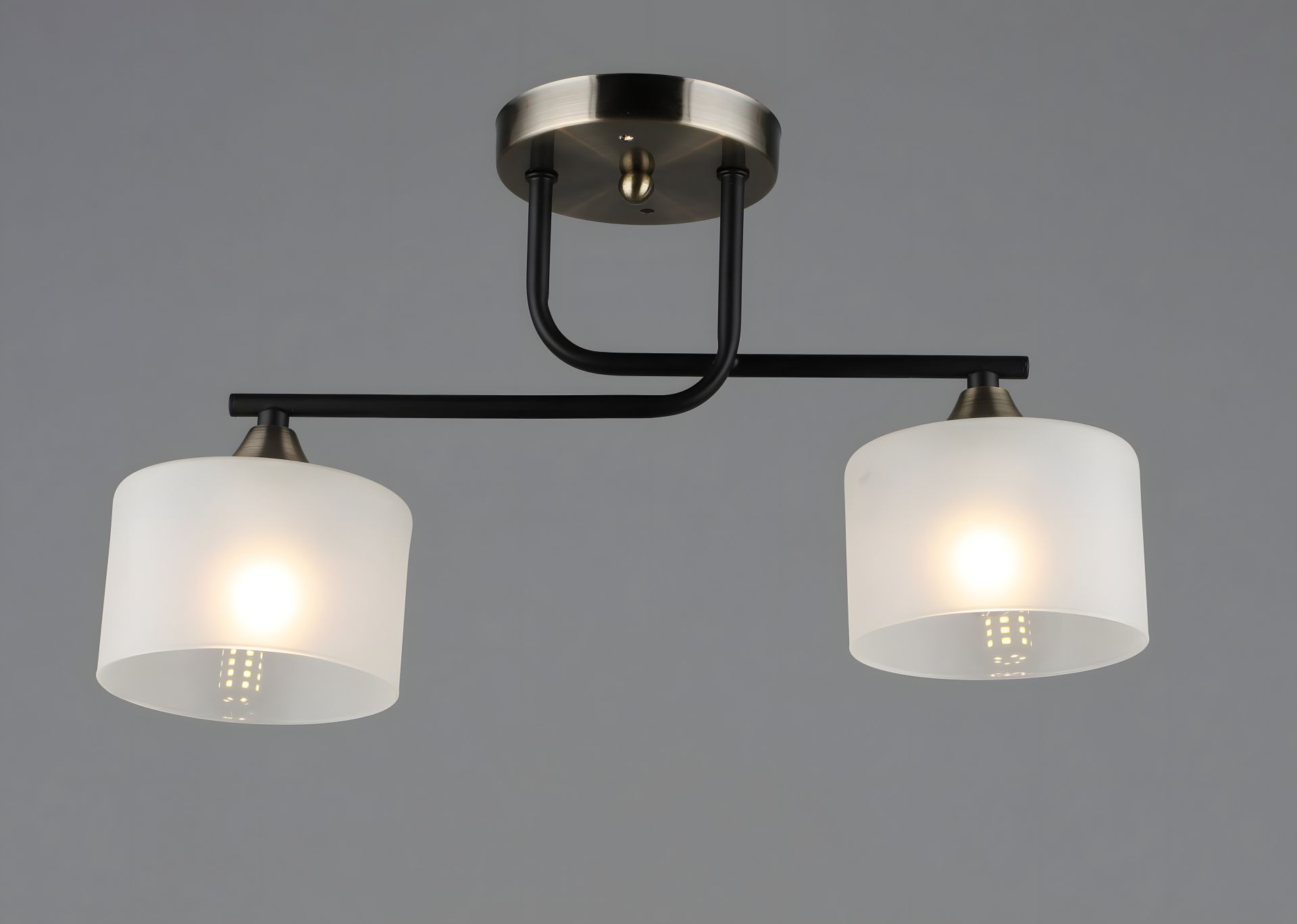 Люстра B A4417/2 в черно-бронзовом цвете Люстра B A4417/2 в черно-бронзовом цвете