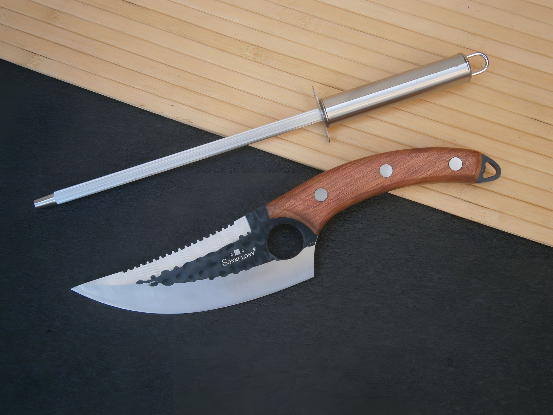 Кухарський ніж Sonmelony Chef RT-20 з фултанг серейтором 27 см + Мусат для правки та заточування ножів Кухарський ніж Sonmelony Chef RT-20 з фултанг серейтором 27 см + Мусат для правки та заточування ножів