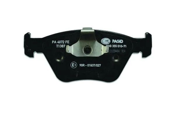 Комплект гальмівних колодок BMW 5, HELLA PAGID (8DB355010711) Комплект гальмівних колодок BMW 5, HELLA PAGID (8DB355010711)
