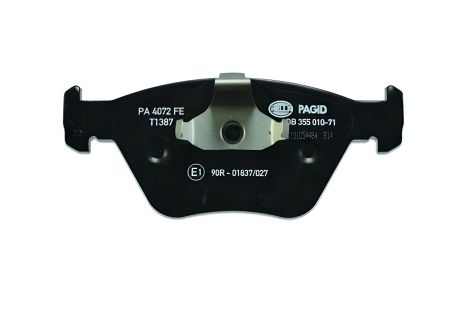 Комплект гальмівних колодок для BMW 5, виробник HELLA PAGID (8DB355010711)
