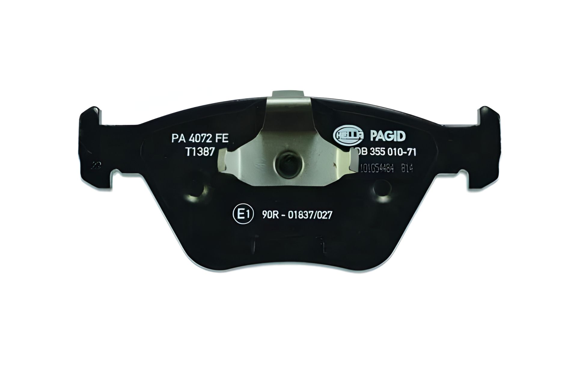 Комплект гальмівних колодок для BMW 5, виробник HELLA PAGID (8DB355010711) Комплект гальмівних колодок для BMW 5, виробник HELLA PAGID (8DB355010711)