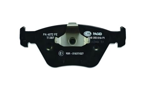 Комплект гальмівних колодок для BMW 5, виробник HELLA PAGID (8DB355010711) Комплект гальмівних колодок для BMW 5, виробник HELLA PAGID (8DB355010711)