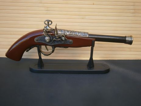 Сувенирная газовая зажигалка Musket 35 см Сувенирная газовая зажигалка Musket 35 см