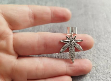 Кафф кліпс на вухо Конопля лист Коноплі без проколу