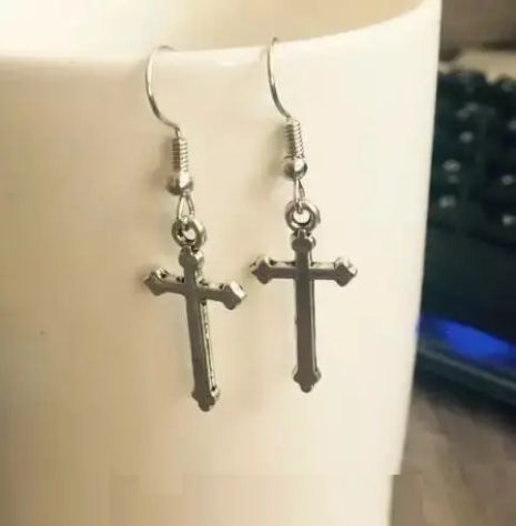 Сережки хрестики у вигляді хреста
