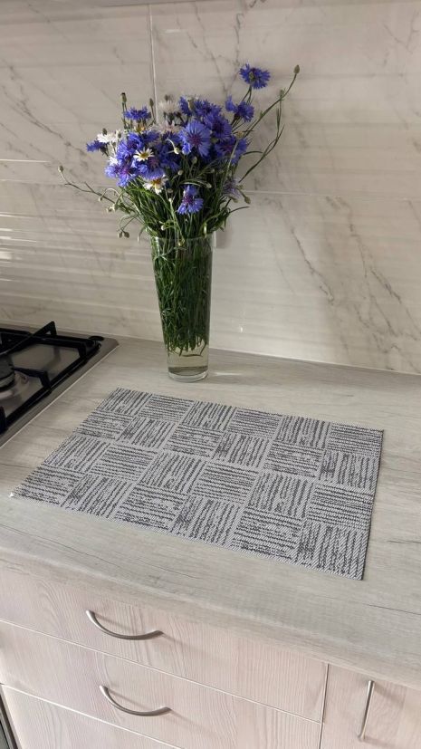 Столовая порция коврика водонепроницаемой мадрид -11