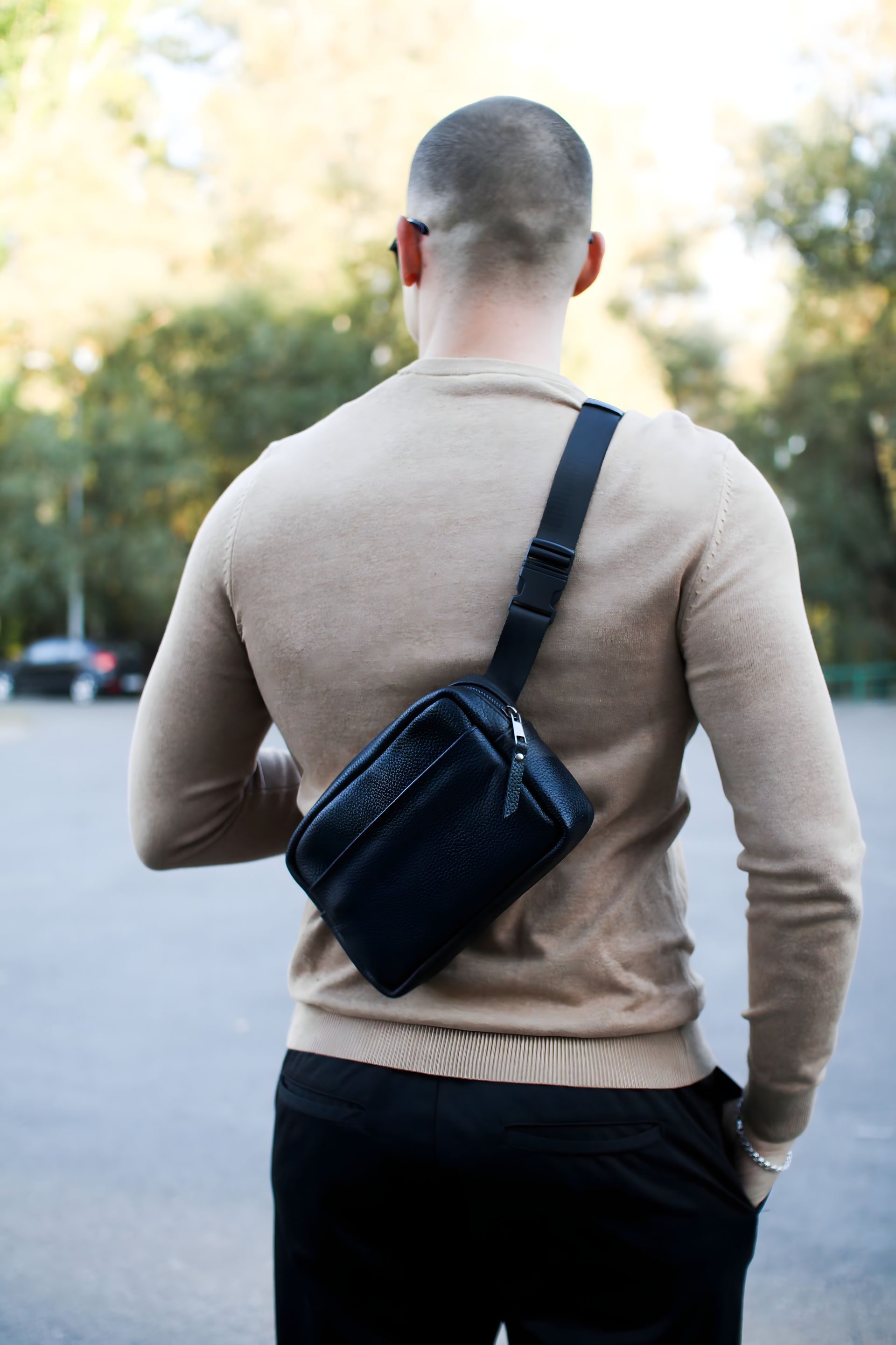 Чоловіча сумка через плече SKILL, шкіряна, чорна Чоловіча сумка через плече SKILL, шкіряна, чорна