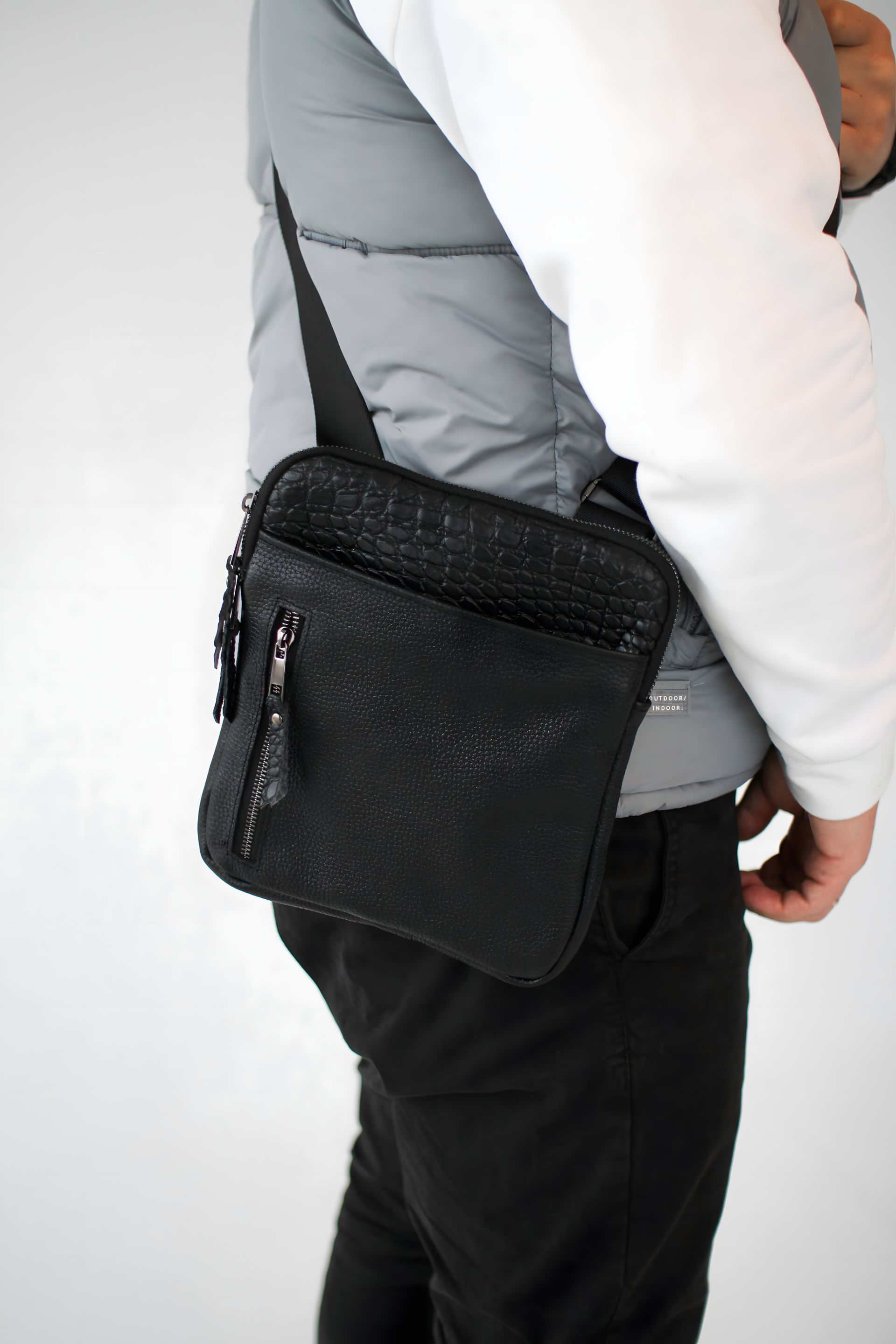 Чоловіча сумка через плече SKILL, шкіряна, чорна Чоловіча сумка через плече SKILL, шкіряна, чорна