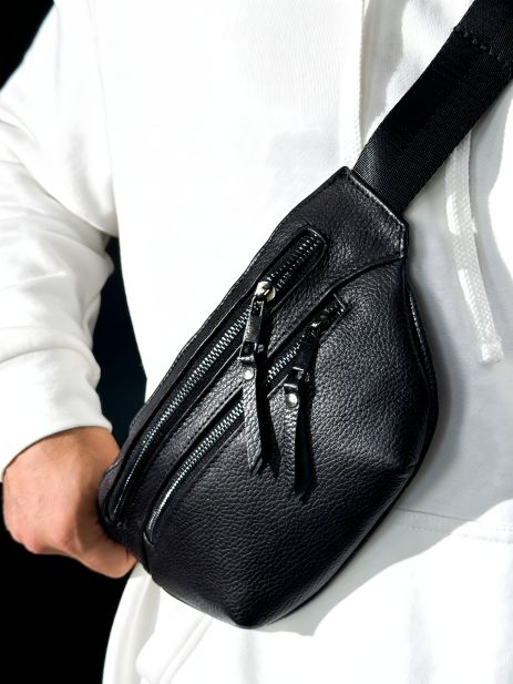 Шкіряна чорна поясна сумка для чоловіків SKILL Шкіряна чорна поясна сумка для чоловіків SKILL