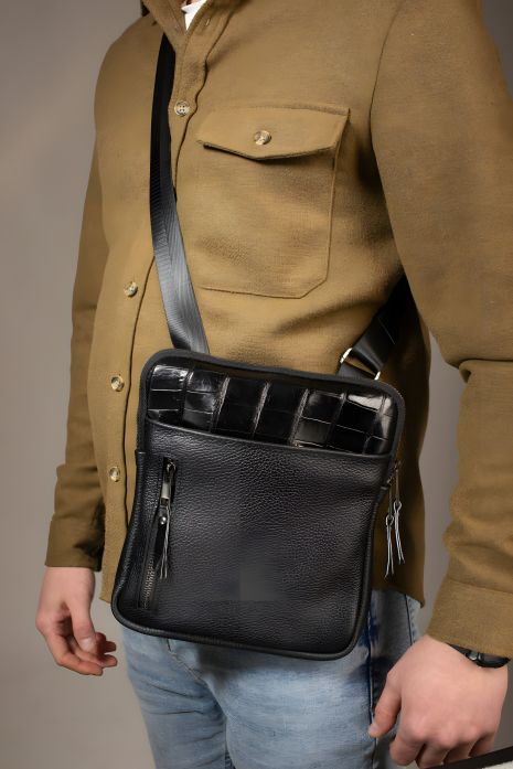 Черная кожаная мужская сумка SKILL через плечо