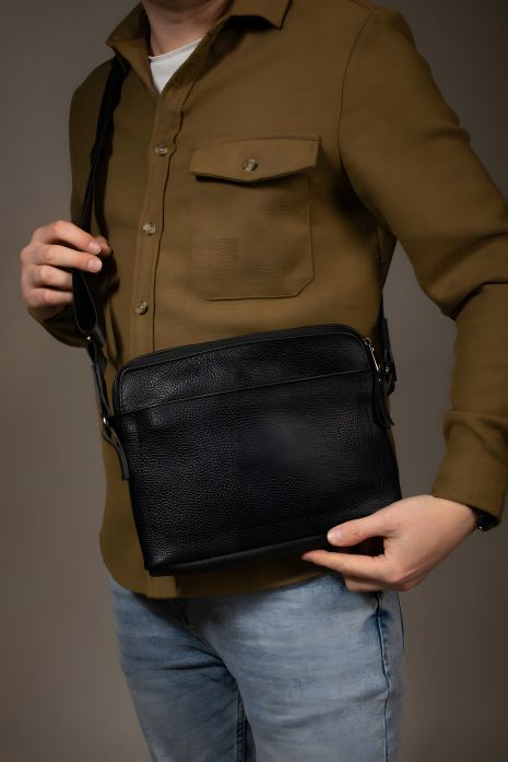 Чоловіча сумка через плече SKILL, шкіряна, чорна Чоловіча сумка через плече SKILL, шкіряна, чорна