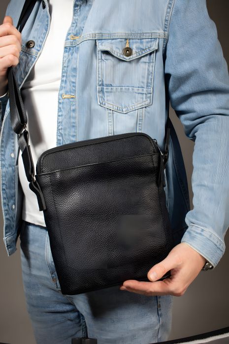Чоловіча сумка мессенджер SKILL шкіряна чорна