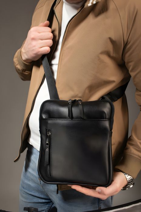 Черная кожаная мужская сумка SKILL через плечо