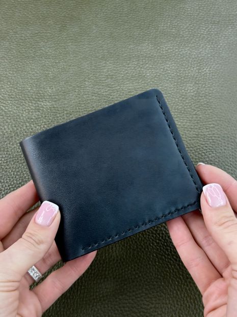 Ручної роботи чоловічий гаманець-біфолд з натуральної шкіри, Sandal чорний