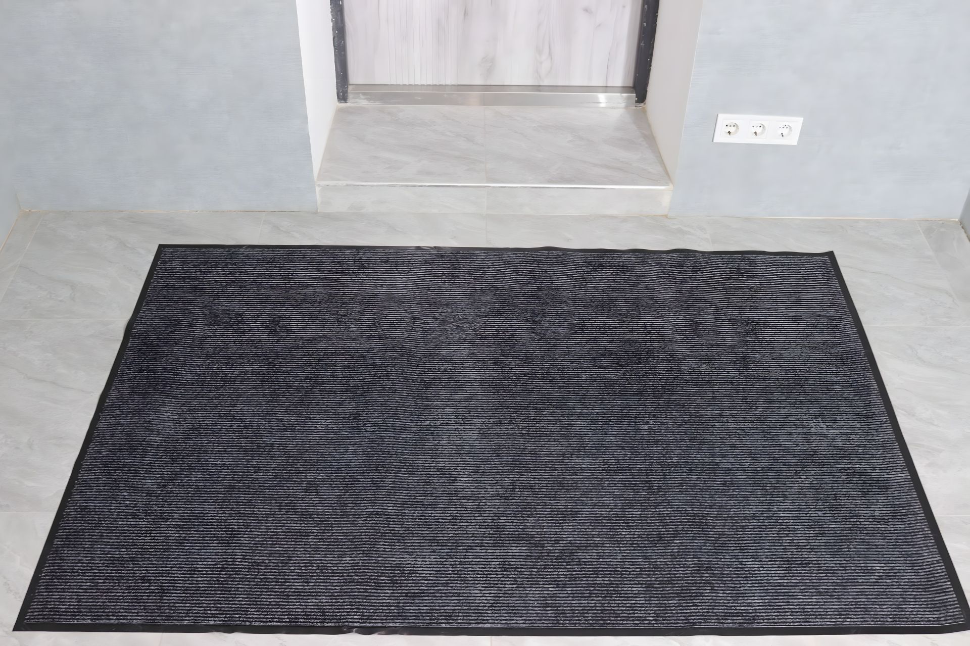 Брудозахисний килимок 60*90 см в передпокій Ребро 3006/grey Брудозахисний килимок 60*90 см в передпокій Ребро 3006/grey