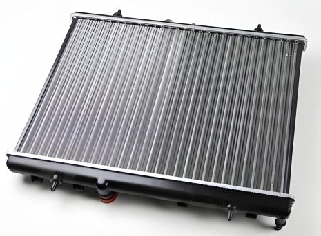 Радіатор для CITROEN BERLINGO 08-, SATO (R12143) Радіатор для CITROEN BERLINGO 08-, SATO (R12143)