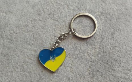 Брелок трезубец Украины в виде сердца тризуб Украина сталь
