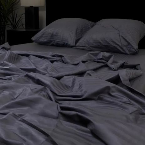 Полуторный комплект постельного белья MakSon Black Elegance, страйп-сатин, 100% хлопок (030-1145210С) Полуторный комплект постельного белья MakSon Black Elegance, страйп-сатин, 100% хлопок (030-1145210С)