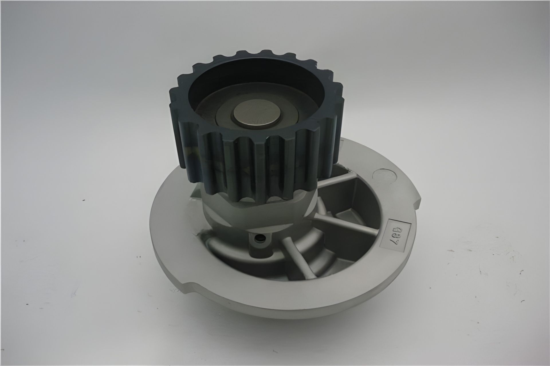 Водяний насос CHEVROLET LACETTI, SUZUKI, DAEWOO, GMB (GWG92A) - High Performance Водяний насос CHEVROLET LACETTI, SUZUKI, DAEWOO, GMB (GWG92A) - High Performance