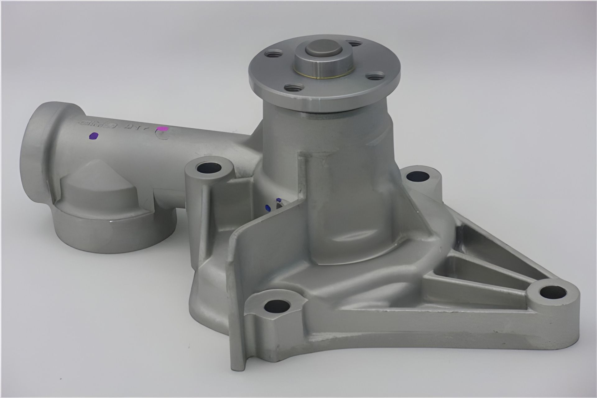 Водяной насос для HYUNDAI ACCENT, MITSUBISHI MIRAGE, SPACE, GMB (GWHY17A) Водяной насос для HYUNDAI ACCENT, MITSUBISHI MIRAGE, SPACE, GMB (GWHY17A)