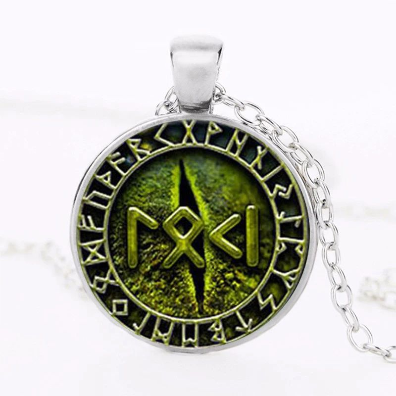 Кулон подвеска глаза змеи Локи с рунами Loki Petite amulet runi талисман зеленый змеиный глаз Кулон подвеска глаза змеи Локи с рунами Loki Petite amulet runi талисман зеленый змеиный глаз