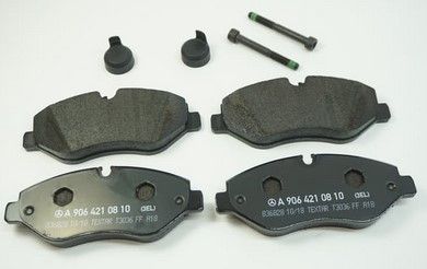 Колодки гальмівні перед (2 датчики) MB Sprinter, VW Crafter 2006-(BREMBO), APPLUS (71197CAP)
