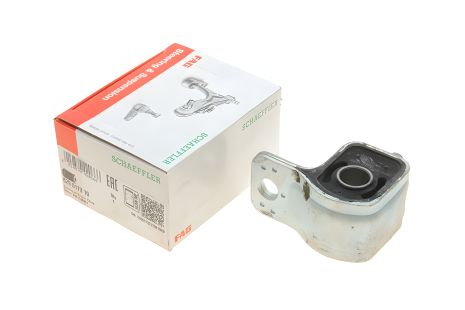 Важеля PEUGEOT 405 Сайлентблок, FAG (829017310) Важеля PEUGEOT 405 Сайлентблок, FAG (829017310)