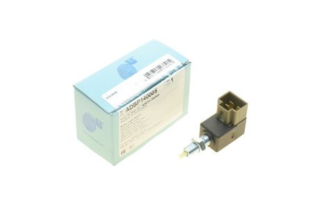 Выключатель датчик стоп сигнала KIA BONGO, HYUNDAI TRAJET, HYUNDAI SANTA FE, BLUE PRINT (ADBP140005)