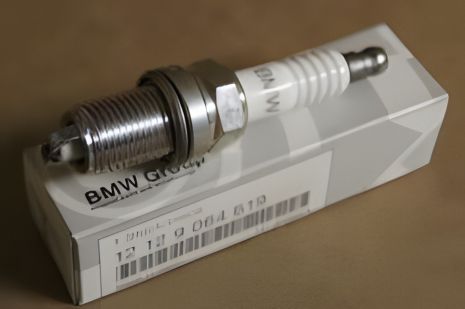 Свічка запалювання BMW 1, BMW X1, BMW 3 (12129064619)