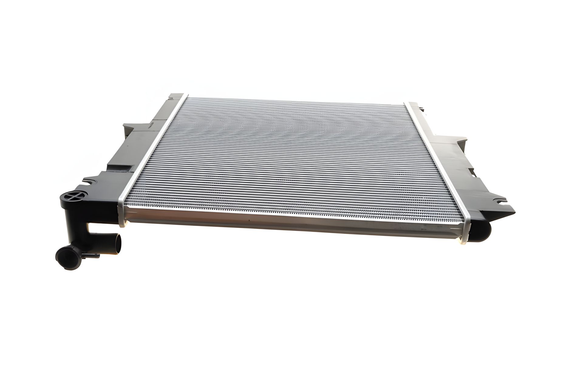 Радиатор охлаждения двигателя для MITSUBISHI L200/300, NRF (арт. 53910) Радиатор охлаждения двигателя для MITSUBISHI L200/300, NRF (арт. 53910)