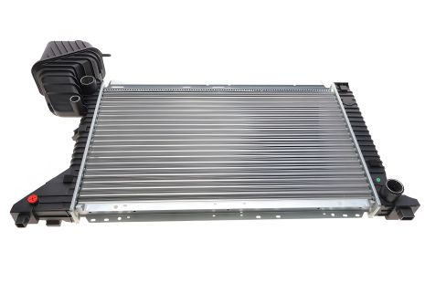 Охлаждающий радиатор двигателя для MERCEDES-BENZ SPRINTER от NRF (55348A) Охлаждающий радиатор двигателя для MERCEDES-BENZ SPRINTER от NRF (55348A)