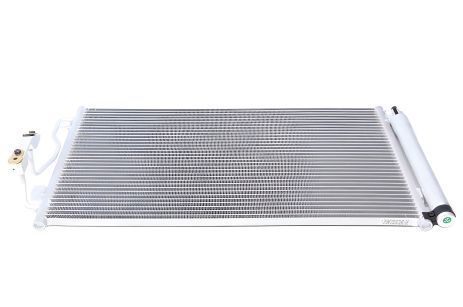 Конденсорный радиатор для BMW i8, NRF (35970)