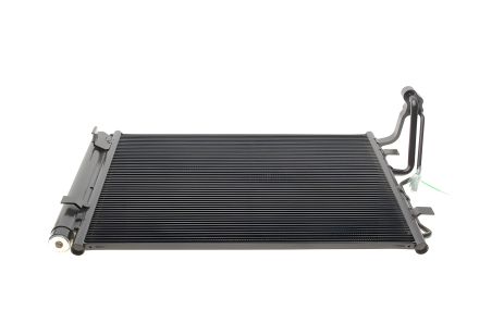 Конденсор кондиціонера для Hyundai Elantra/Kia Ceed, NRF (35986) Конденсор кондиціонера для Hyundai Elantra/Kia Ceed, NRF (35986)