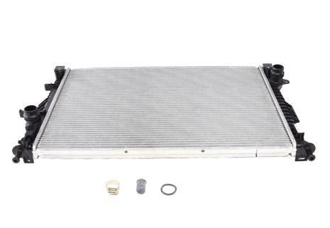 Радіатор охолодження двигуна LAND ROVER, FORD MONDEO, NRF (53811)