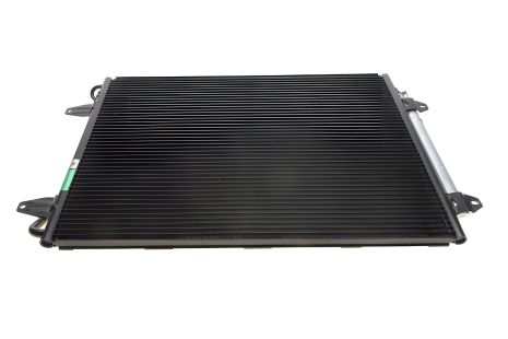 Конденсор радіатор кондиціонера VW PASSAT 14-(NRF) 350572
