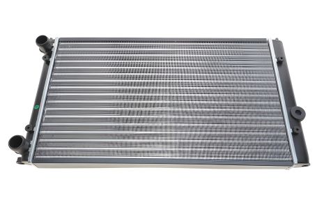 Охолодження радіатор двигуна VW Golf 91-, NRF (529501) Охолодження радіатор двигуна VW Golf 91-, NRF (529501)