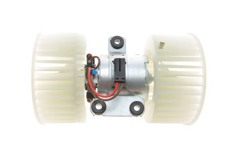 Вентилятор системы охлаждения салона LAND ROVER, BMW X5, BMW 5, NRF (34113) Вентилятор системы охлаждения салона LAND ROVER, BMW X5, BMW 5, NRF (34113)