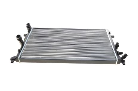 Радіатор охолодження двигуна для SKODA YETI, VW BEETLE, NRF (53139)
