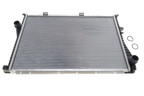 Радіатор двигуна охолодження BMW 5,7-Series E39/E38 94- (NRF) Радіатор двигуна охолодження BMW 5,7-Series E39/E38 94- (NRF)
