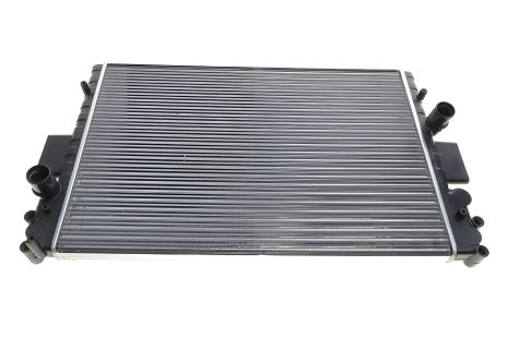 Радіатор охолодження двигуна для IVECO DAILY, NRF (53614A) Радіатор охолодження двигуна для IVECO DAILY, NRF (53614A)