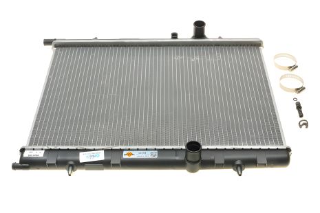 Охлаждающий радиатор двигателя PEUGEOT PARTNER, CITROËN BERLINGO, NRF (58304)