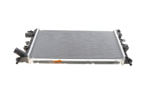 Радіатор охолодження двигуна FORD ESCORT, NRF (50100) Радіатор охолодження двигуна FORD ESCORT, NRF (50100)