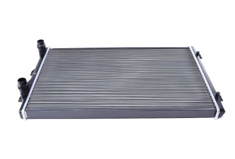 Авторадиатор для SEAT ALTEA и AUDI TT, NRF (53816A) Авторадиатор для SEAT ALTEA и AUDI TT, NRF (53816A)