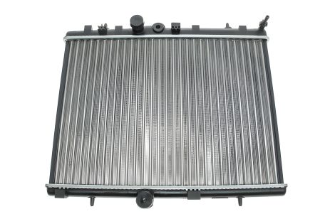 Двигателя охлаждающий радиатор DS DS, CITROËN C3, NRF (58226A) Двигателя охлаждающий радиатор DS DS, CITROËN C3, NRF (58226A)