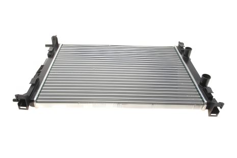 Охолоджувальний радіатор двигуна RENAULT Scenic 1.6 03- (вир-во NRF) Охолоджувальний радіатор двигуна RENAULT Scenic 1.6 03- (вир-во NRF)